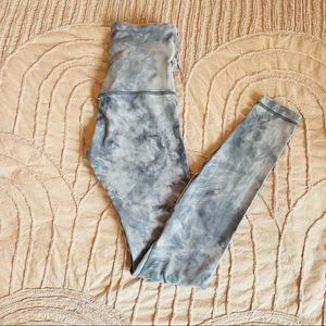 Lululemon Align Legging 28" Criss Cross Waist
Diamond Dye Stargaze Pitch Grey